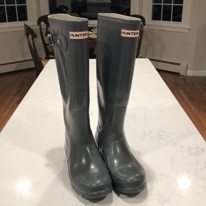 Grey Gloss Hunter Boots, size 7